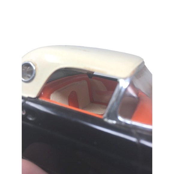 Vintage 1957 Chevy Convertible Diecast Car - Black Body, White Top - Classic Car - Picture 7 of 12